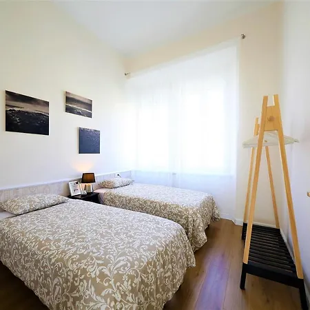 Bon Vivant Apartment *